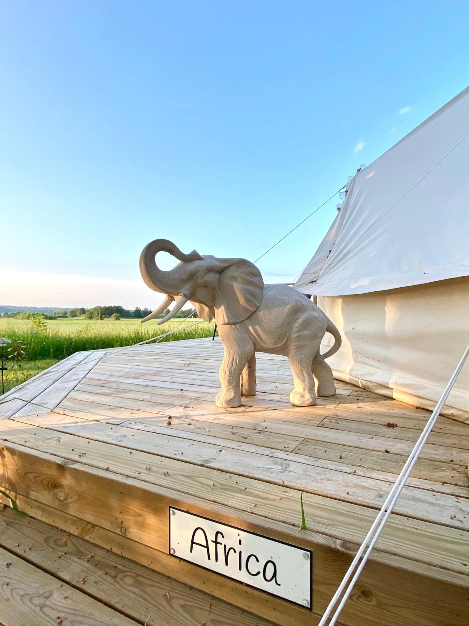 Отель Soerby Glamping Klockrike Экстерьер фото