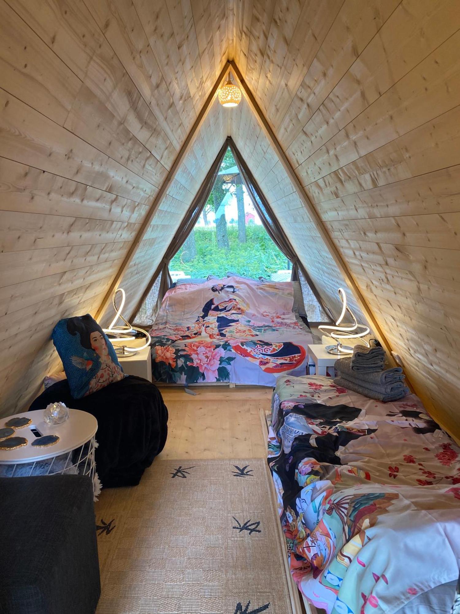 Отель Soerby Glamping Klockrike Экстерьер фото