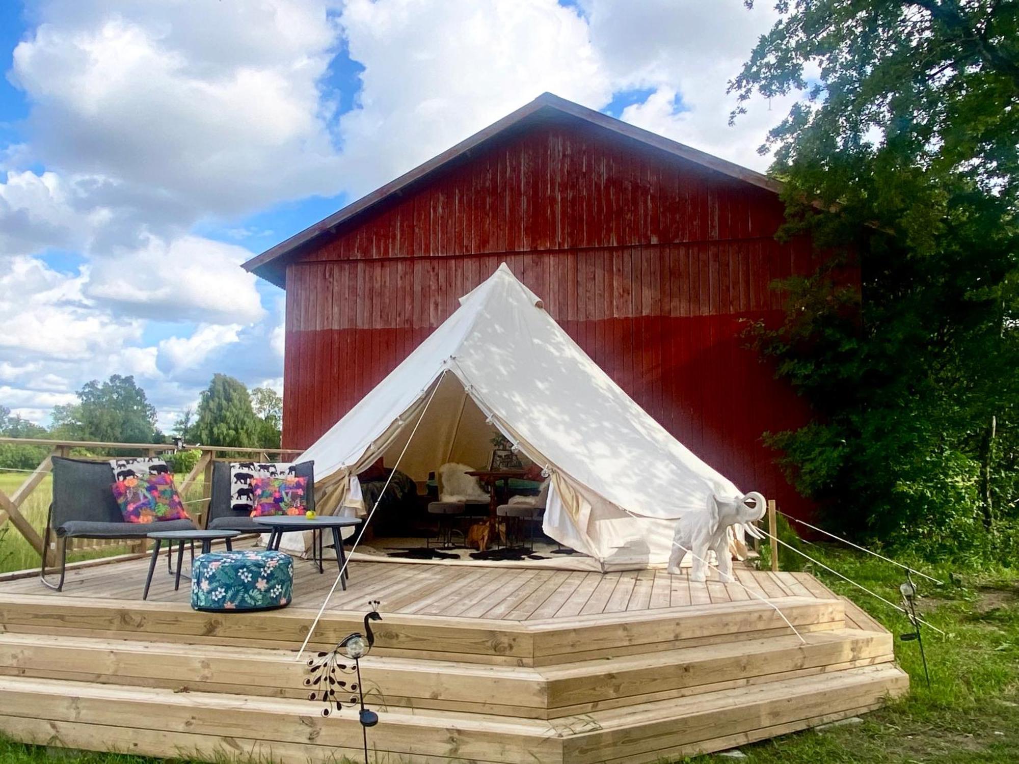 Отель Soerby Glamping Klockrike Экстерьер фото